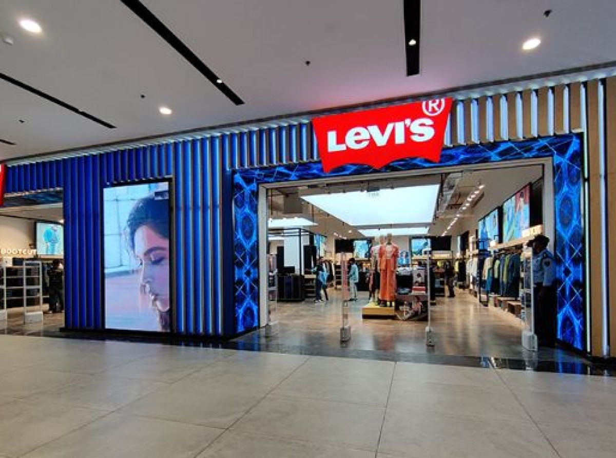 Levis